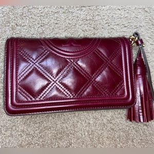 SALE!!! 🔥👜 Tory Burch Fleming Wallet Crossbody